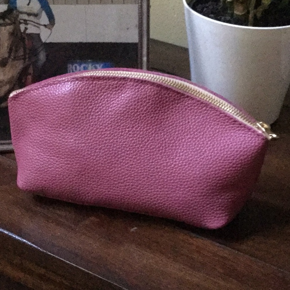 Portland leather goods make up bag pink pebble cowgirl boho chic rodeo travel